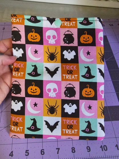 Checkered Halloween Kindle Sleeve (Oops edition)